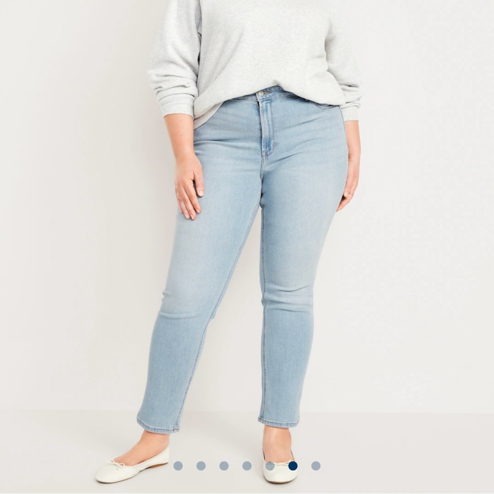 Old Navy High-Waisted Wow Straight Jeans light wash size 22
